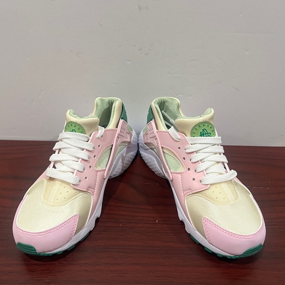 Nike, Girls, Huarache Run SE, DQ0517 600, Pink, Green & White - Picture 9 of 13